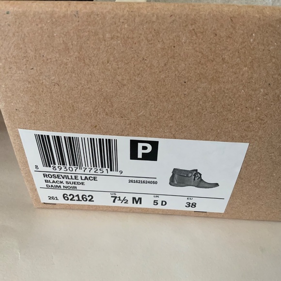 Clarks Women's Roseville Black Suede Lace up Ankle Boot Round Toe Casual Bootie - Picture 8 of 14